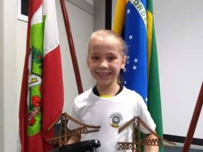 Nicole Nunes é tricampeã Brasileira de Xadrez Escolar Sub 11 em Minas Gerais