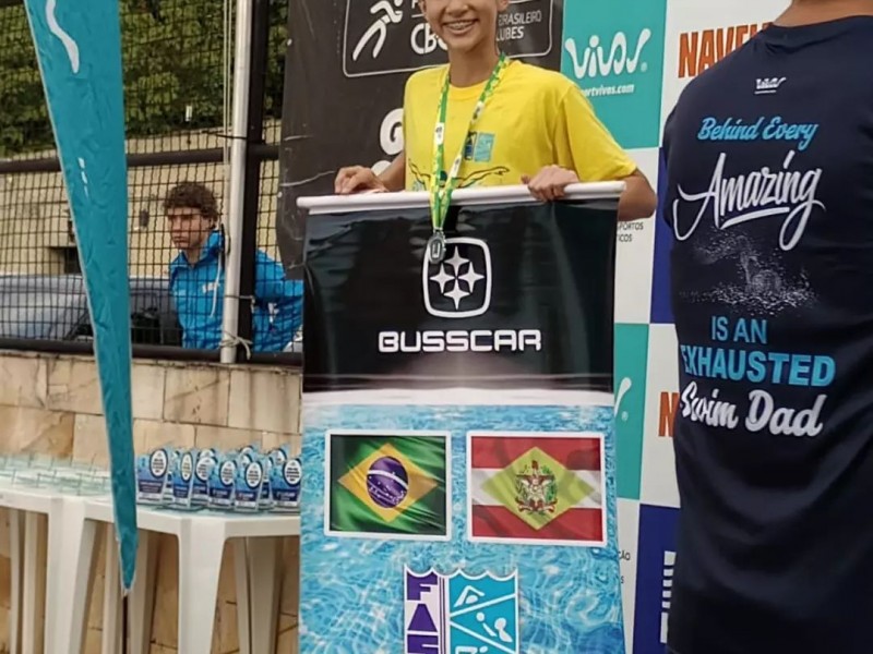 A aluna/atleta do CEJ Rayssa Isabelle Piãotquewicz do 7°B/EF, participou  da Copa das Federações 2022 de natação