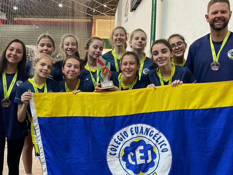 Basquetebol feminino conquista vice campeonato do estadual do JESC 12 a 14 anos